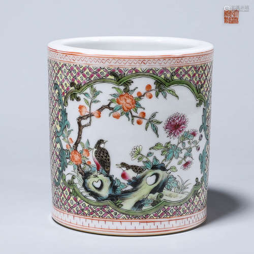 CHINESE FAMILLE ROSE PORCELAIN BRUSH POT