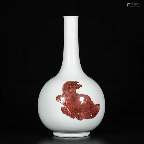 CHINESE IRON RED PORCELAIN VASE