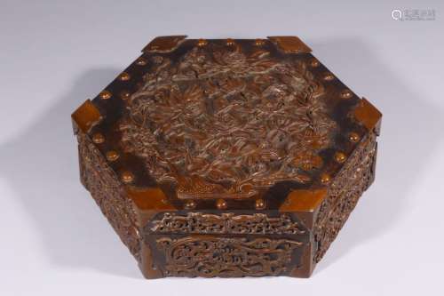 CHINESE HARDWOOD CARVED HEXAGON COVER BOX