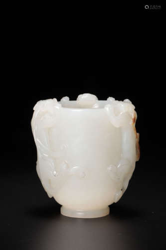 CHINESE WHITE JADE CHILONG CLIMBING CUP