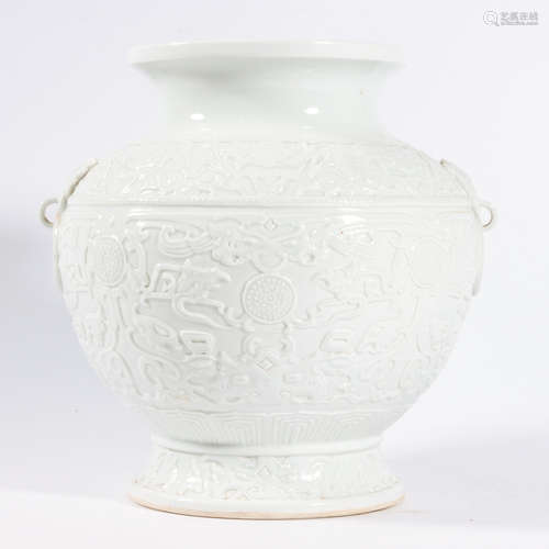 AN INCISED WHITE GLAZE ‘CHILONG’ DOUBLE-EARED VASE