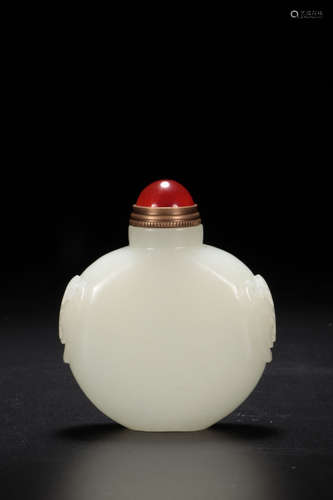 CHINESE WHITE JADE SNUFF BOTTLE