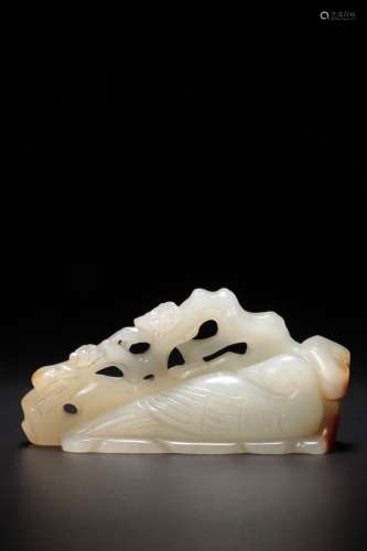 CHINESE WHITE JADE CARVED TABLE ORNAMENT