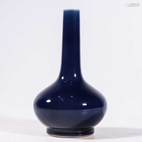 A SACRIFICIAL BLUE GLAZE BOTTLE VASE