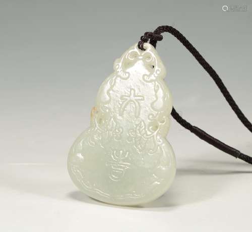 CHINESE WHITE JADE GOURD DAJI PENDANT