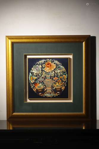 CHINESE SILK EMBROIDERY FLOWERS ON FRAME