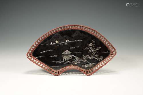 CHINESE LACQUER TRAY WITH MOTHER OF PEARL INLAID