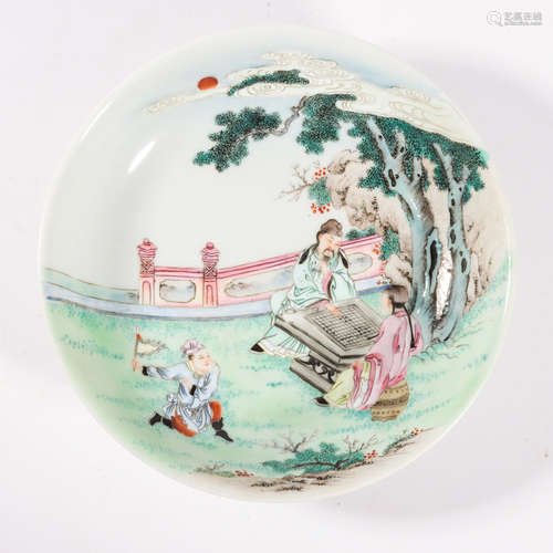 A FAMILLE ROSE ‘FIGURE’ DISH