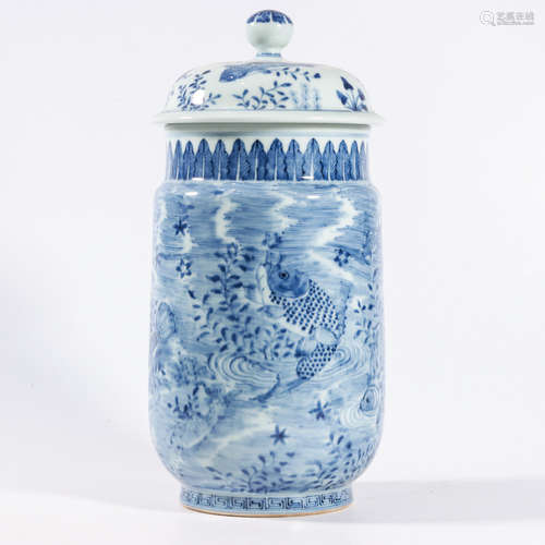 A BLUE AND WHITE 'FISH AND ALGAE’ JAR AND COVER