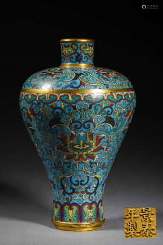 A MING DYNASTY CLOISONNE PLUM VASE