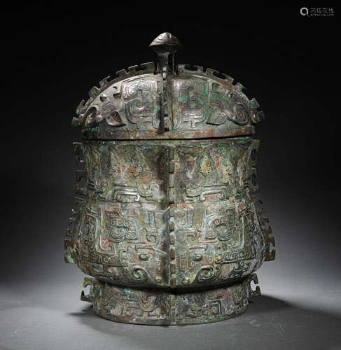 A SHANG DYNASTY BRONZE YOU