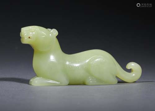 A MING DYNASTY HETIAN TOPAZ JADE TIGER