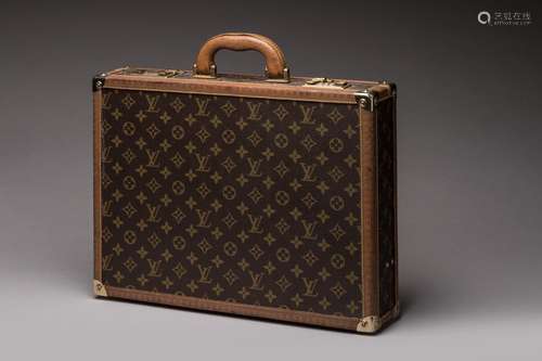 LOUIS VUITTON - Mallette President en toile monogram et cuir...