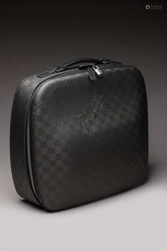 Louis VUITTON - SAC 48 h collection 2014 par le designer Vir...