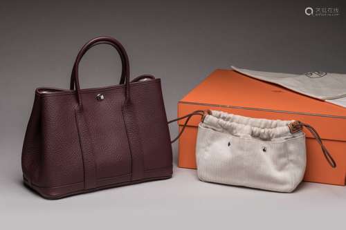 HERMES Paris - TROUSSE 