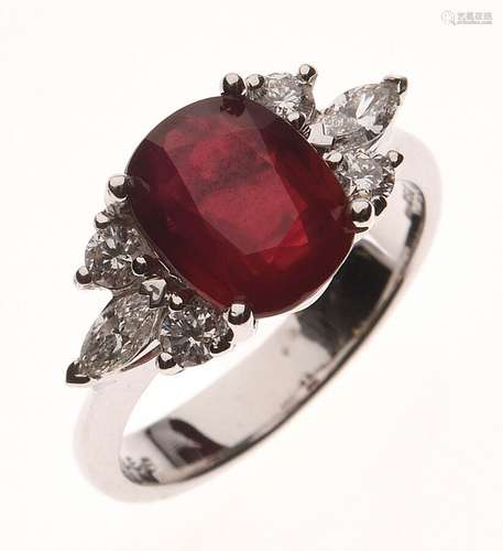 BAGUE en or gris 750/°° ornée d'un rubis de 3.06 ct de forme...