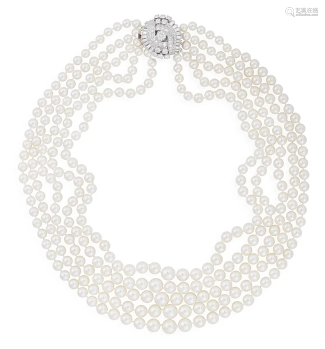 A CULTURED PEARL NECKLACE WITH DIAMOND CLASP, CIRCA