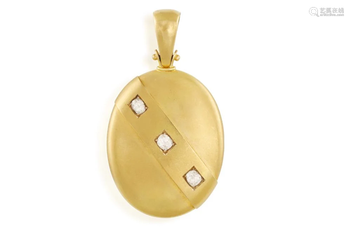 A DIAMOND AND GOLD PENDANT LOCKET The ovals-shaped