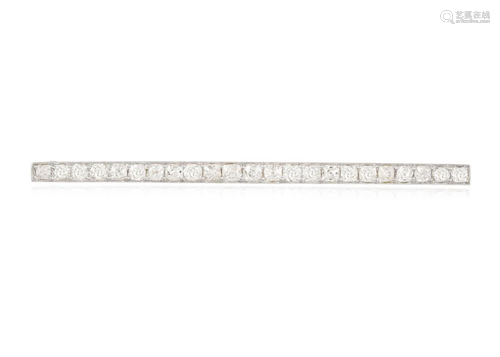 AN EARLY 20TH CENTURY DIAMOND BAR BROOCH Composed …