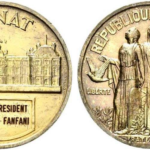 FRANCIA. Médaille Repubblica Francese con incisione ad Amint...