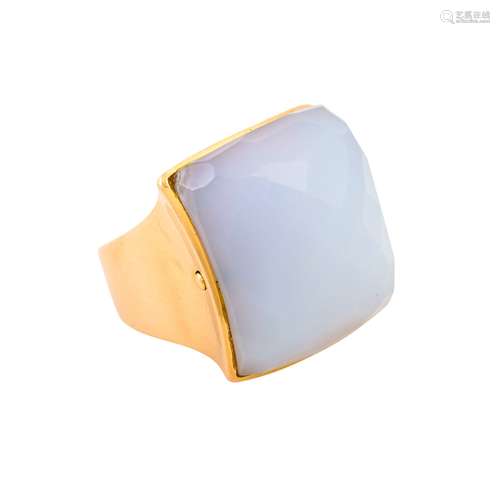 Ring mit mondblauem Chalzedon,