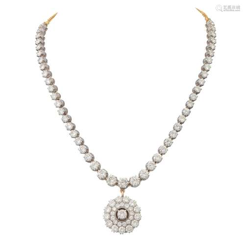 Prunkvolles Collier mit 47 Brillanten,