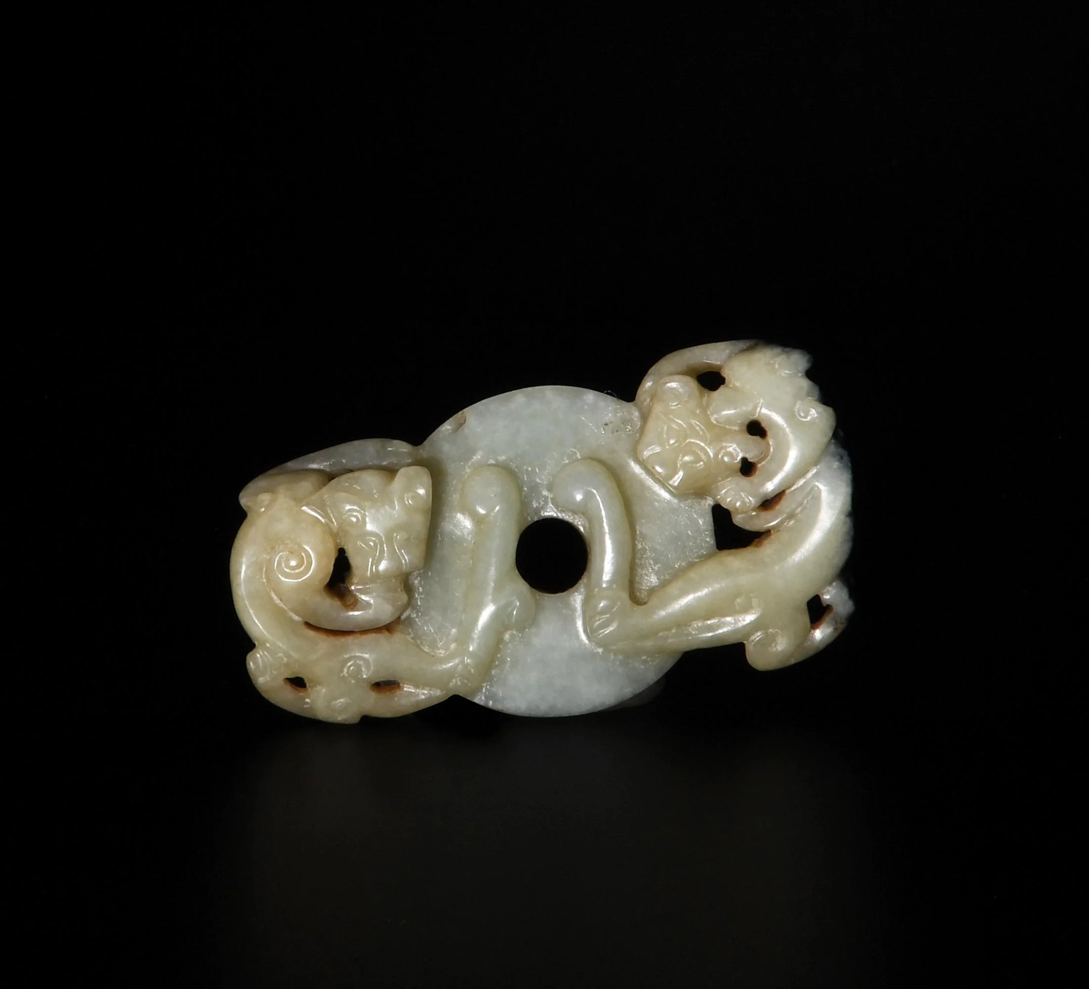 chinese jade bi with chilong, ming dynasty明代 玉雕双螭龙璧