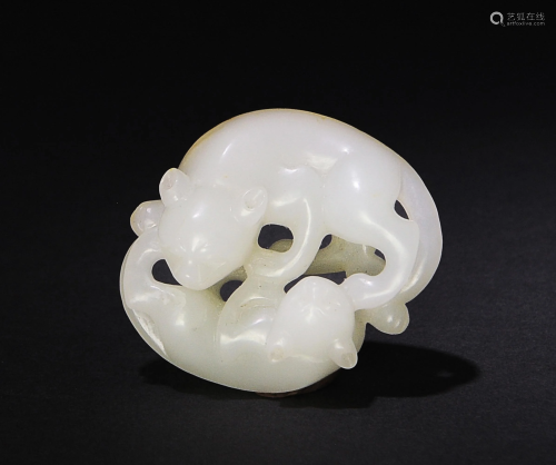 White Jade Double Cats with Skin, 18/19th Century十八/十九世...