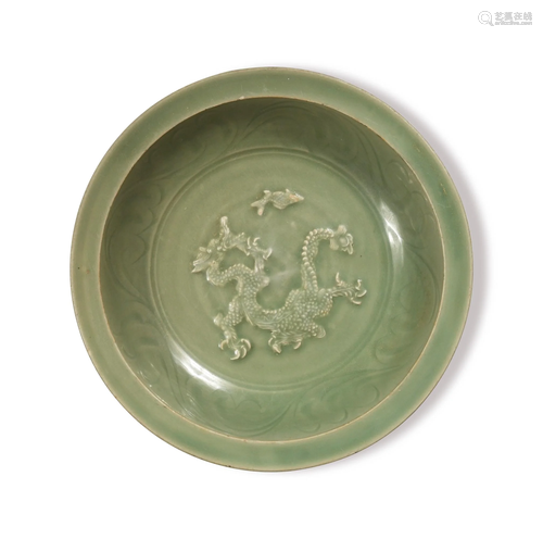 Chinese Longquan Celadon Charger, Yuan元代 龙泉龙纹折沿盘