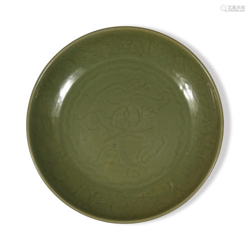 Chinese Carved Longquan Plate, Yuan元代 龙泉花卉大盘