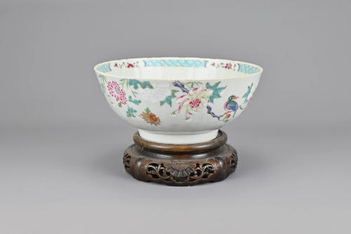 18th Century Chinese Porcelain Famille Rose Bowl