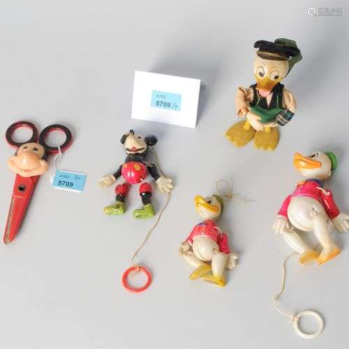 Lot: 4 Disney-Figuren