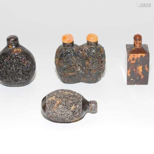 Lot: 6 Snuff Bottles