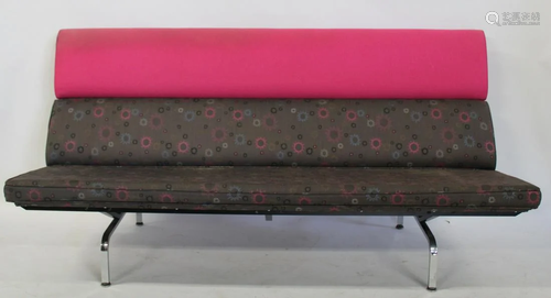 Charles And Ray Eames Sofa Compact.