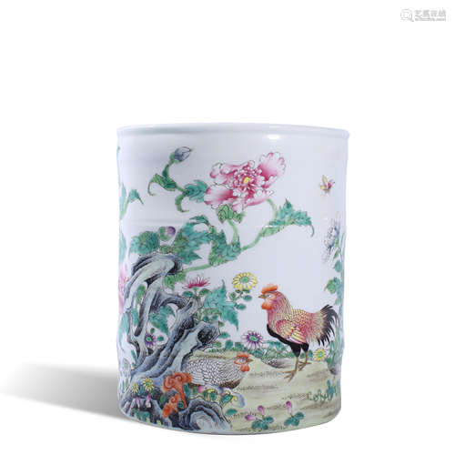 Qing Dynasty pastel flower and bird pattern pen holder