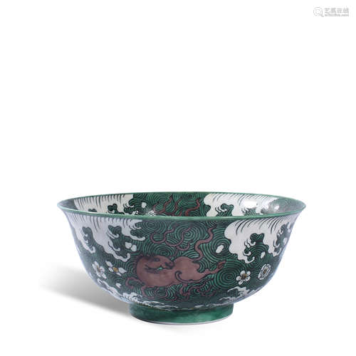 Plain three color animal pattern bowl of Qing Dynasty