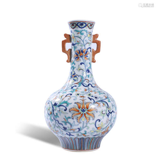 Qing Dynasty pastel double ear bottle