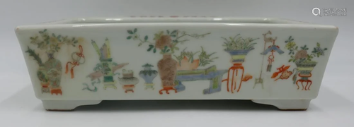 Chinese Famille Rose Enamel Decorated Planter.