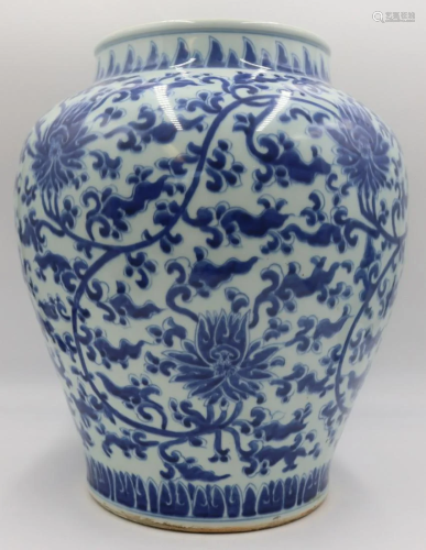 Large Chinese Blue and White Wine Jar.