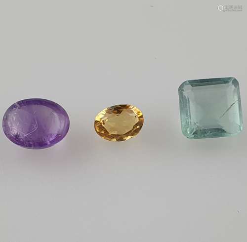 LOT DE 3 GJSPC Certified : 6.37cts Améthyste & 8.91cts Fluor...