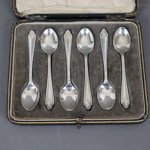 Six cuillères à demitasse dans leur coffret d'origine - Angl...