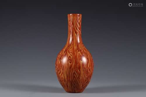Imitation wood grain glazed bottle in Qing Dynasty