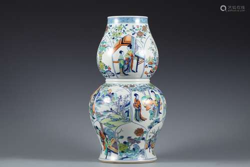 Colorful gourd bottle in Qing Dynasty