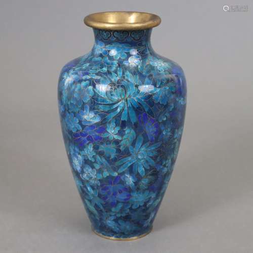 Vase cloisonné - forme balustre, la paroi à décor de multipl...