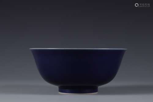 Blue glazed bowl of Qing Dynasty