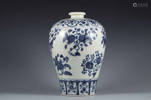 Ming Dynasty blue and white flower and fruit plum vase