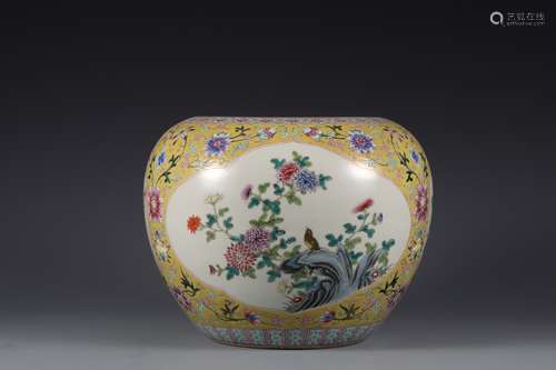 Fencai flower and bird window opening water bowl in Qing Dyn...