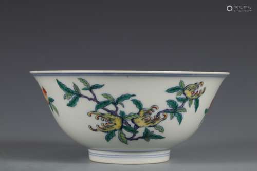 Doucai flower and fruit bowl of Qing Dynasty