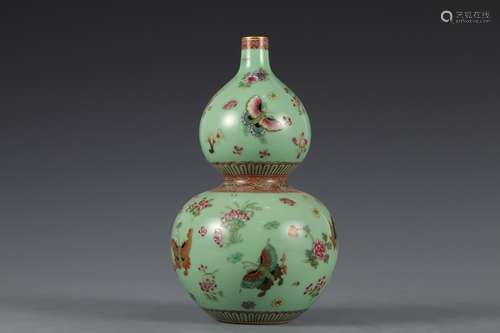 Gourd bottle with butterfly pattern and bean green glaze in ...