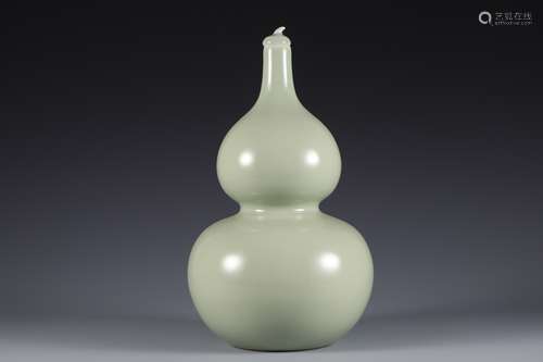 Green and yellow glazed gourd bottle of Qing Dynasty